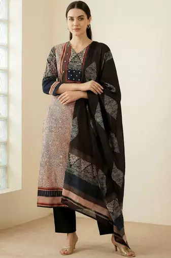 Women Printed Regular Beads and Stones Pure Cotton Kurta with Trousers & With Dupatta