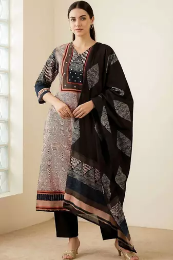 Women Printed Regular Beads and Stones Pure Cotton Kurta with Trousers & With Dupatta