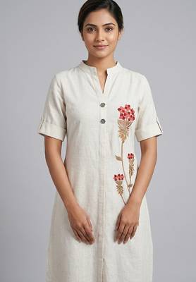 Off-white floral embroidered kurti co-ord set 2