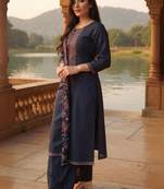 Floral Embroidered Thread Work Pure Cotton Kurta With Trousers & Dupatta