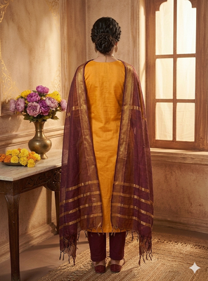 Gold woven jaquard straight kurti dupatta with pant 3