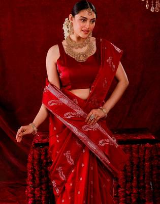 Radhika silk blend banarsi Handloom Saree 4