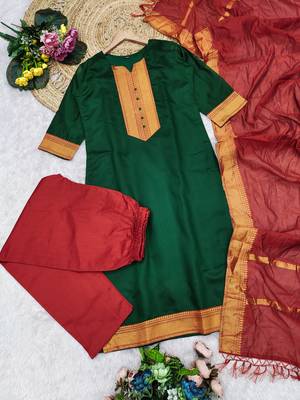 Green woven jaquard straight kurti dupatta with pant 4