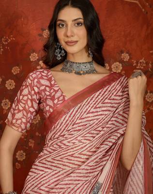Pink linen sequins saree with unstitched blouse piece. 3