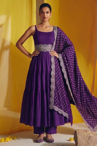 Women's purple silk blend embroidered kurta set with dupatta and pant