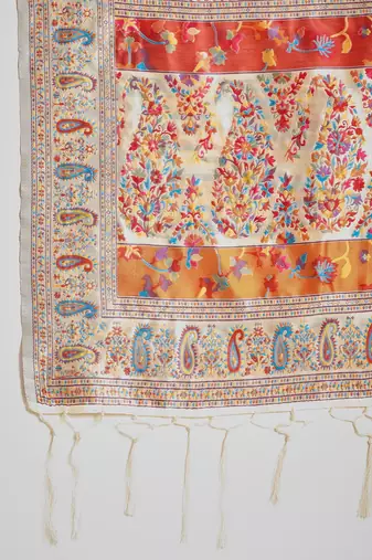 cream pashmina silk blend woven saree with unstitched blouse piece.