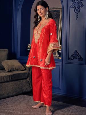 Women's red silk crepe embroidered kurta set with  pant 4