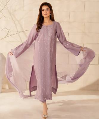 Women's lavender crepe embroidered kurta set with dupatta and pant 5