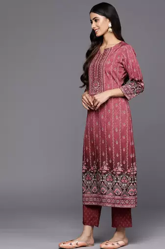 Women's maroon cotton printed kurta set with dupatta and pant