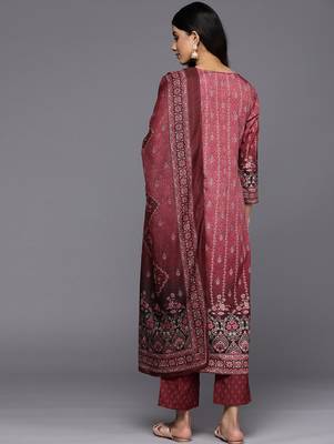 Women's maroon cotton printed kurta set with dupatta and pant 4