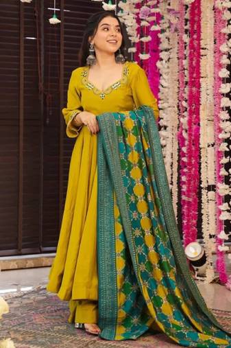 Women's mustard chanderi embroidery kurta set with dupatta and pant