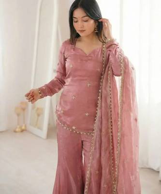 Women's pink silk blend embroidery kurta set with dupatta and sharara 5