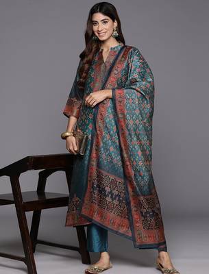 Floral Printed Mandarin Collar Chanderi Silk Straight Kurta with Trouser & Dupatta 8