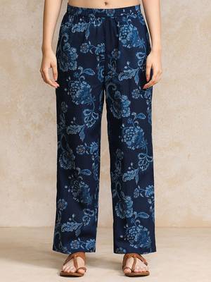 Women Floral Printed Regular Pure Cotton Kurta with Trousers 7