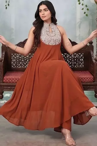 Women Ethnic Motifs Embroidered Regular Thread Work Silk Georgette Kurta with Trousers