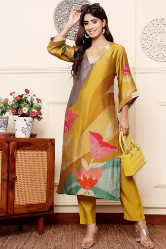 Quirky Printed V-Neck Chanderi Silk Straight Kurta With Trousers
