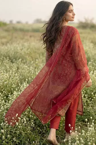 Women Ethnic Motifs Printed Regular Gotta Patti Chanderi Silk Kurta with Trousers & With Dupatta