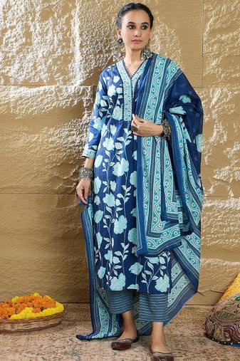 Women Floral Printed Regular  Cotton Kurta with Trousers & Dupatta