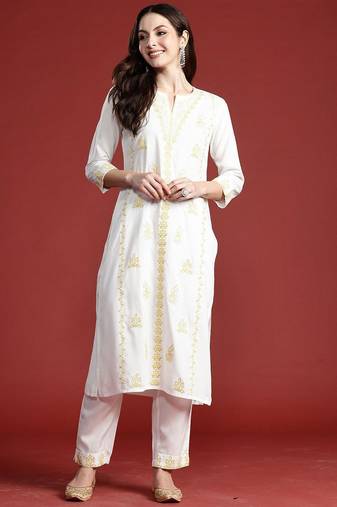 Ethnic Motifs Embroidered Regular Thread Work Kurta with Trousers