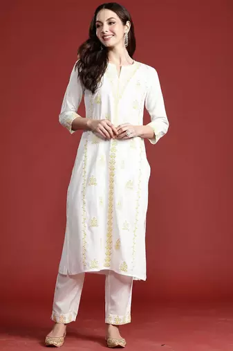 Ethnic Motifs Embroidered Regular Thread Work Kurta with Trousers