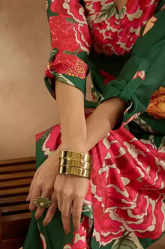Floral Printed Regular Kurta with Trousers
