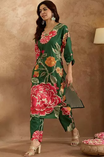 Floral Printed Regular Kurta with Trousers