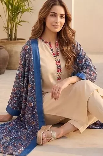 Women Ethnic Motifs Embroidered Regular Thread Work Kurta with Trousers & With Dupatta