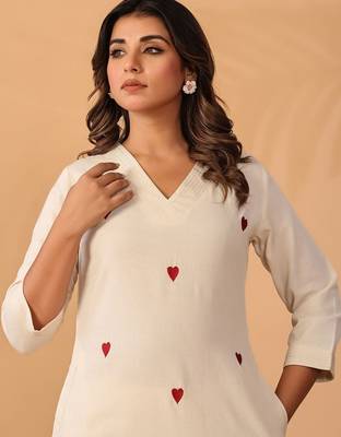 Women Ethnic Motifs Embroidered Regular Thread Work Kurta with Palazzos 5