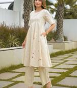 Women Ethnic Motifs Printed Regular Thread Work Kurti with Palazzos