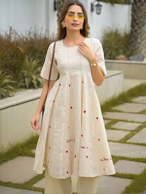 Women Ethnic Motifs Printed Regular Thread Work Kurti with Palazzos 7
