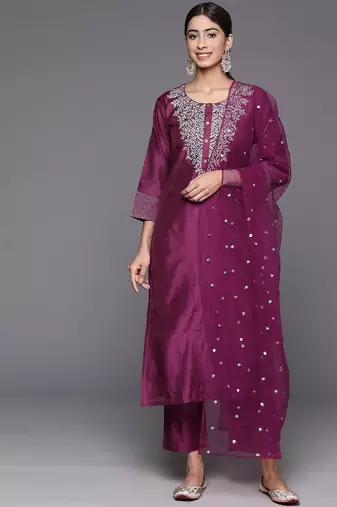 Floral Embroidered Zari Chanderi Silk Kurta with Trousers & Dupatta