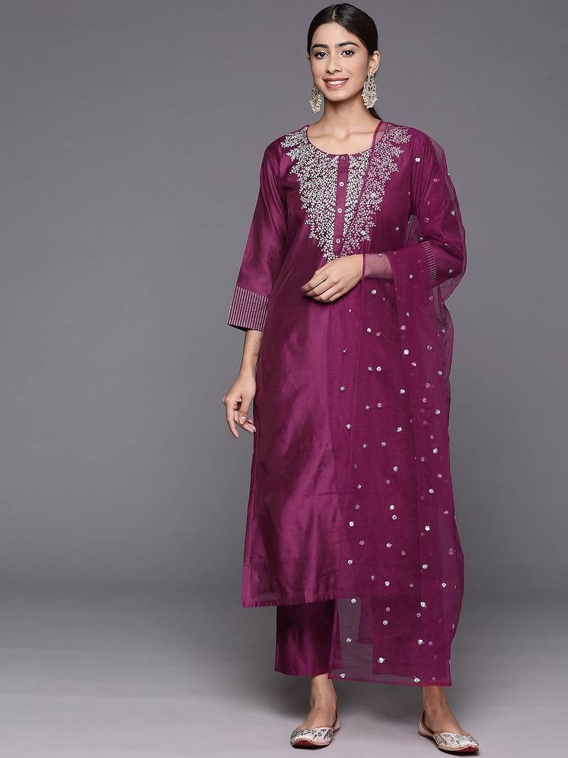 Floral Embroidered Zari Chanderi Silk Kurta with Trousers & Dupatta