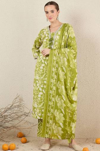 Women Floral Printed Kurta with Trousers & Dupatta