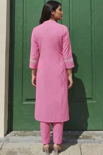 Women Ethnic Motifs Embroidered Regular Thread Work Kurta with Trousers