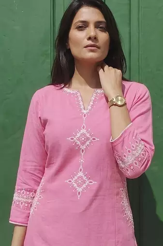 Women Ethnic Motifs Embroidered Regular Thread Work Kurta with Trousers