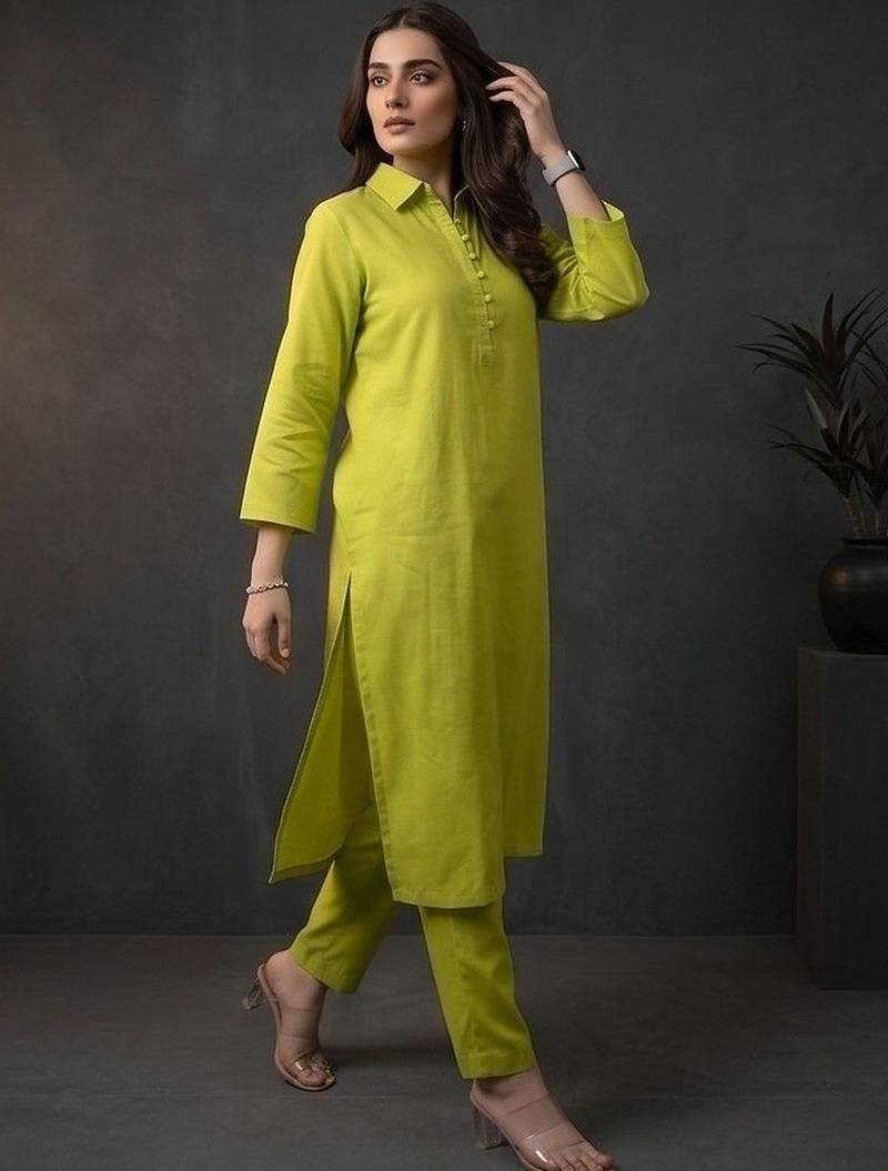 Women Regular Kurta with Trousers