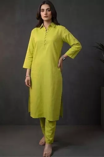 Women Regular Kurta with Trousers