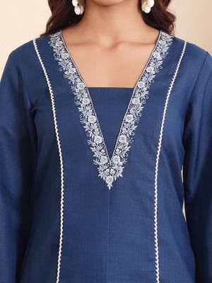Women Embroidered Panelled Thread Work Kurta&Palazzos 2