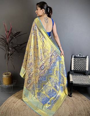 purple kanjeevaram silk blend zari woven saree with unstitched blouse piece. 4