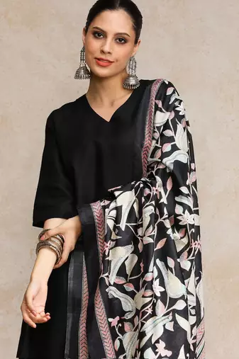 Women Regular Kurta with Trousers & With Dupatta