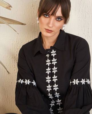 Black Floral Embroidered Straight A-Line Kurta With Trouser 2