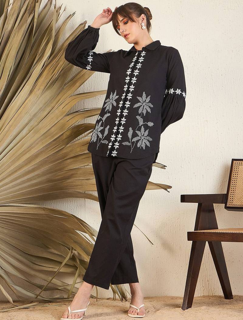 Black Floral Embroidered Straight A-Line Kurta With Trouser