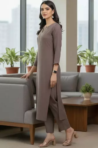 Women Regular Thread Work Silk Crepe Kurta with Trousers