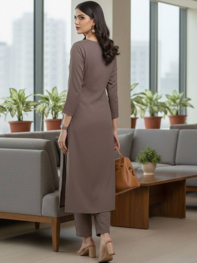 Women Regular Thread Work Silk Crepe Kurta with Trousers
