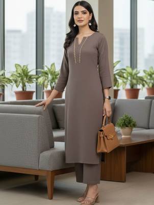 Women Regular Thread Work Silk Crepe Kurta with Trousers 1