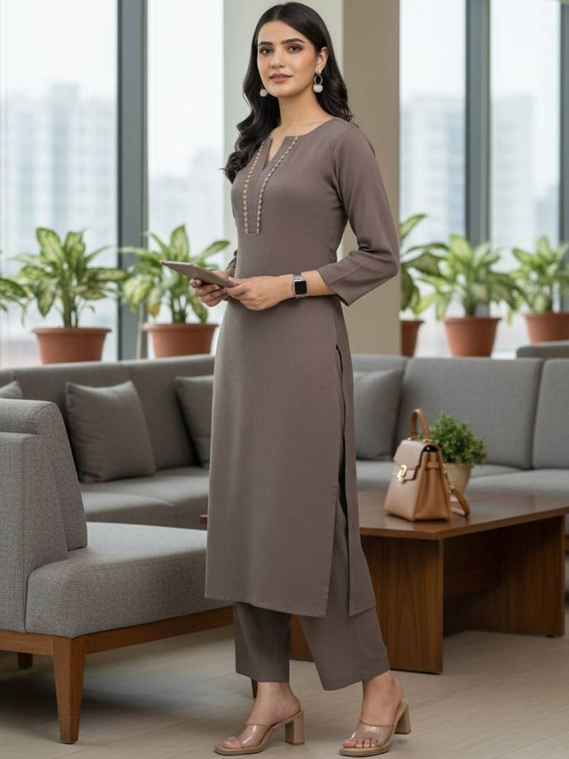 Women Regular Thread Work Silk Crepe Kurta with Trousers