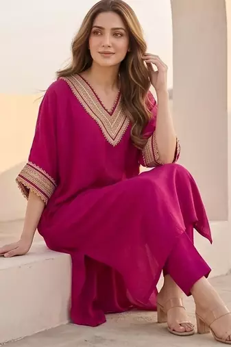 Women Dyed Regular Gotta Patti Kurta with Trousers
