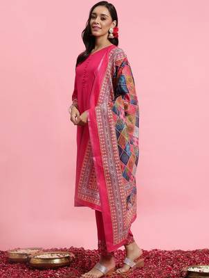 V-Neck Thread Work Kurta With Trousers & Dupatta 5
