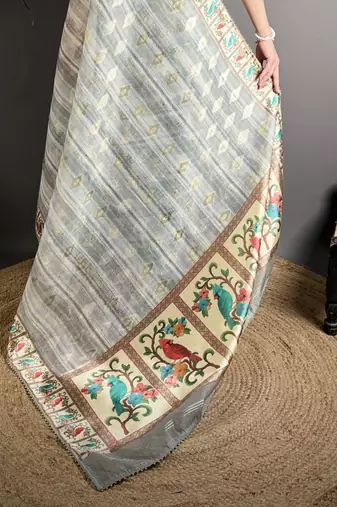 grey slub cotton blend printed saree with unstitched blouse piece.
