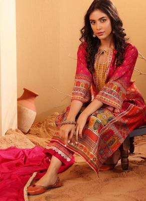 Ethnic Motifs Printed Sequinned Chanderi Silk Kurta with Trousers And Dupatta 6